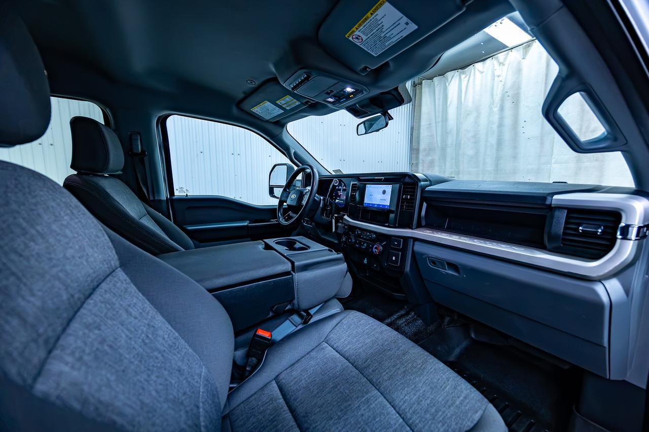 2025 Ford Super Duty F-250 SRW 4x4 CREW CAB XL LWB BCAM Red Deer AB