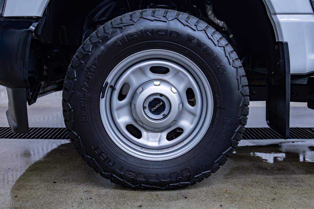 2025 Ford Super Duty F-250 SRW 4x4 CREW CAB XL LWB BCAM Red Deer AB