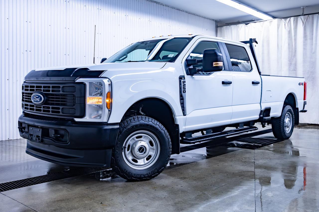 2025 Ford Super Duty F-250 SRW 4x4 CREW CAB XL LWB BCAM Red Deer AB