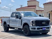2025_Ford_Super Duty F-250 SRW_LARIAT_  TX