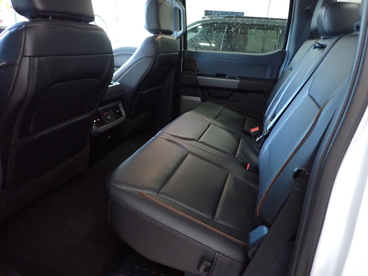 2025 Ford Super Duty F-250 SRW LARIAT CREW CAB 4WD 6.5' BOX *DIESEL* Listowel ON
