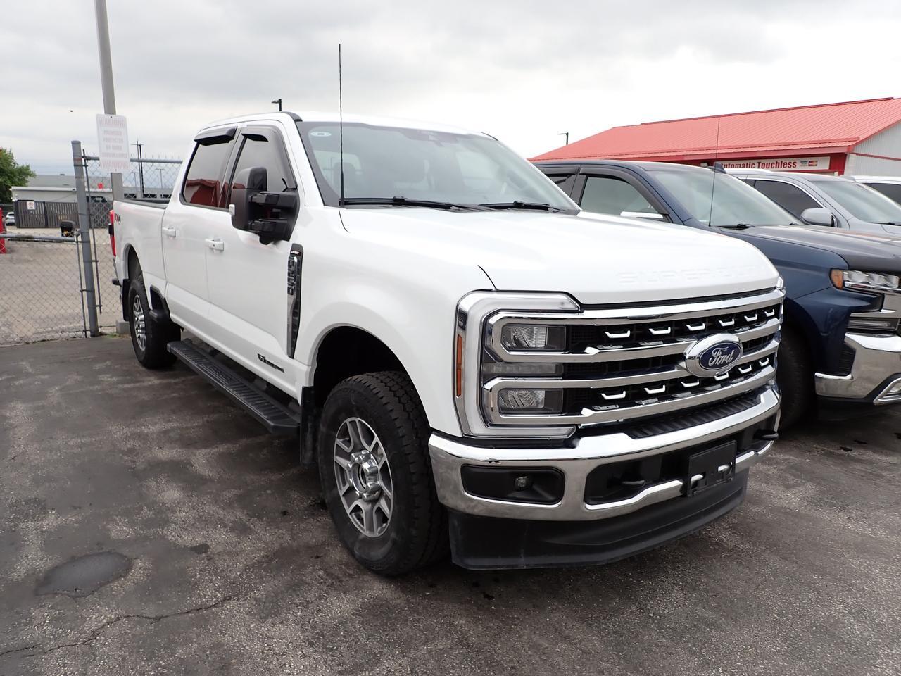 2025 Ford Super Duty F-250 SRW LARIAT CREW CAB 4WD *DIESEL*