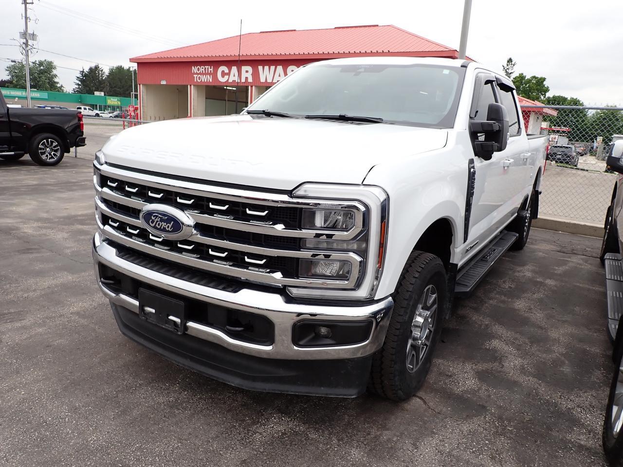 2025 Ford Super Duty F-250 SRW LARIAT CREW CAB 4WD *DIESEL* Listowel ON