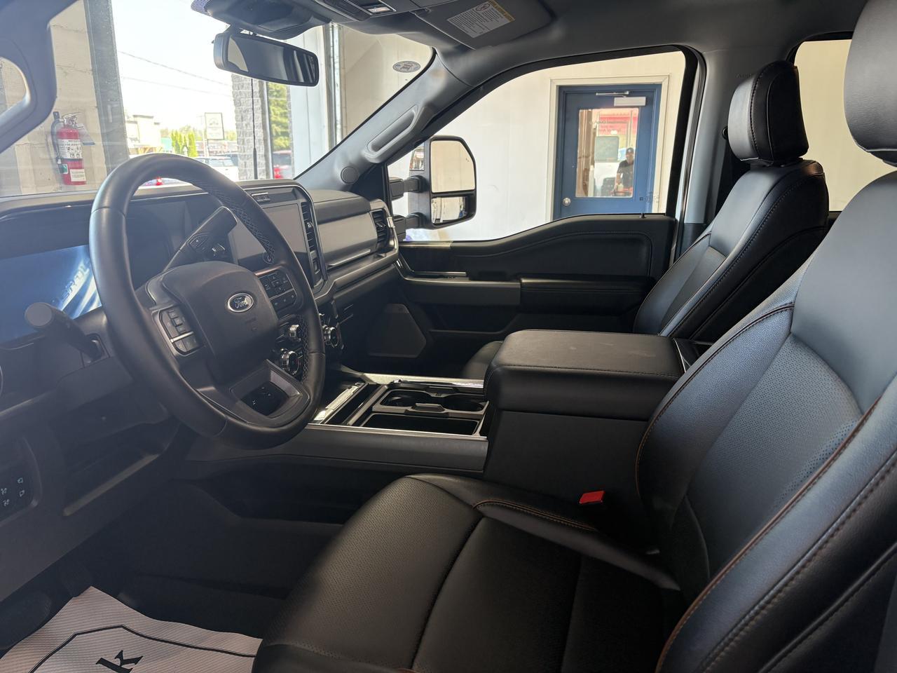 2025 Ford Super Duty F-250 SRW LARIAT CREW CAB 4WD *DIESEL* Listowel ON