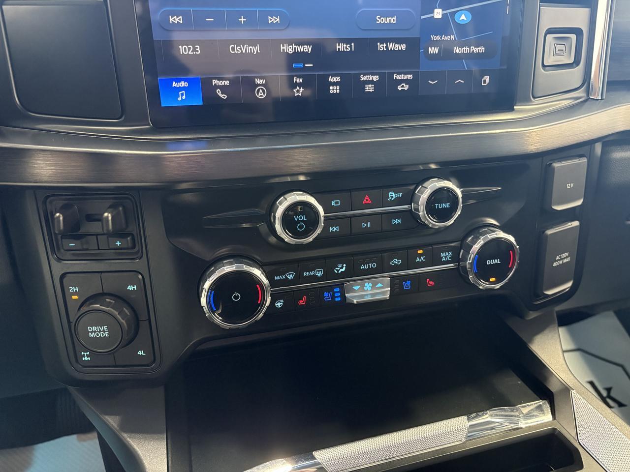 2025 Ford Super Duty F-250 SRW LARIAT CREW CAB 4WD *DIESEL* Listowel ON