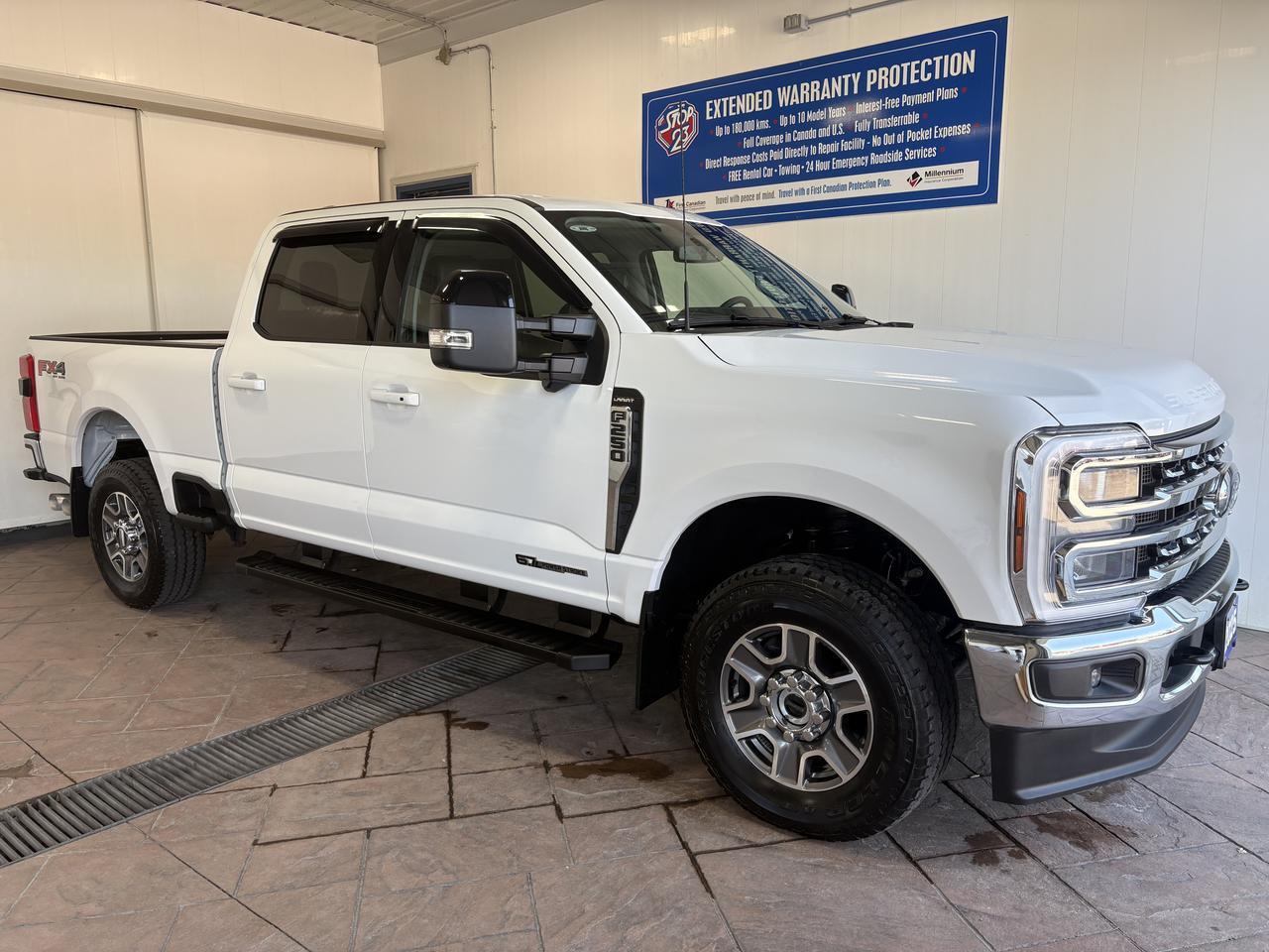 2025 Ford Super Duty F-250 SRW LARIAT CREW CAB 4WD *DIESEL*