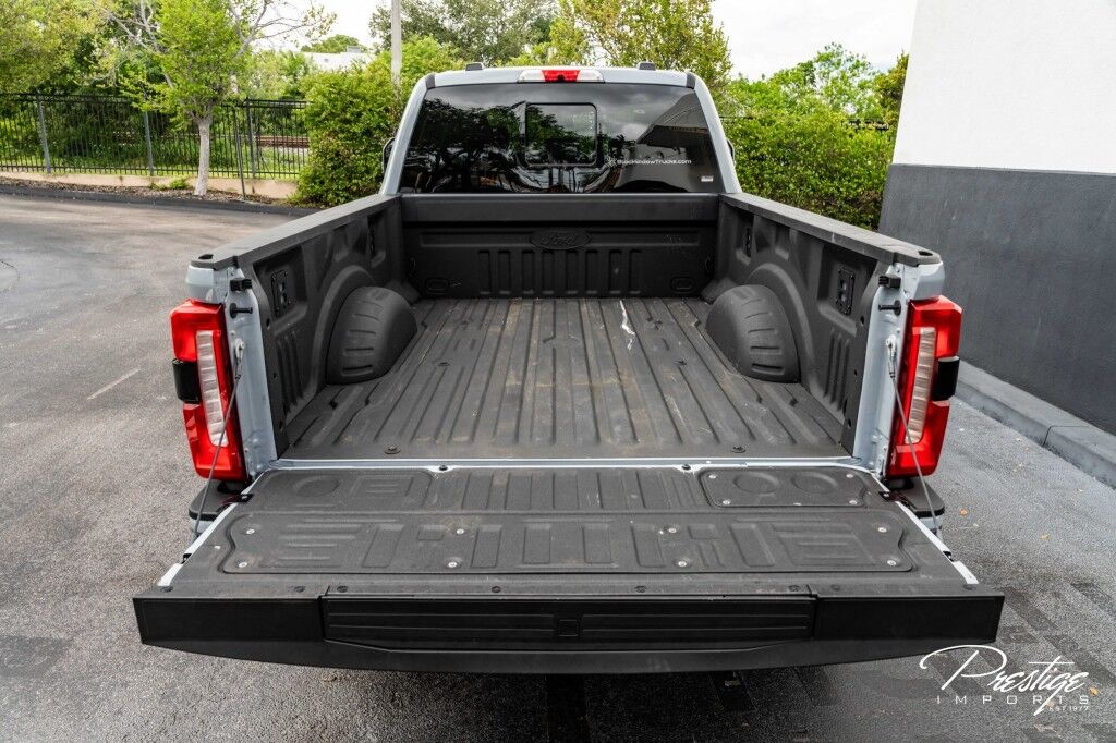 2025 Ford Super Duty F-250 SRW LARIAT North Miami Beach FL
