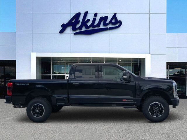 2025 Ford Super Duty F-250 SRW LARIAT Appleton WI