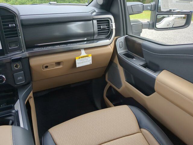 2025 Ford Super Duty F-250 SRW LARIAT Appleton WI