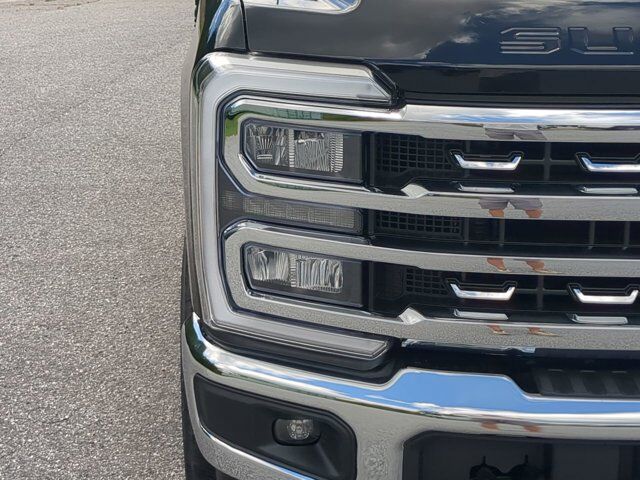2025 Ford Super Duty F-250 SRW LARIAT Appleton WI