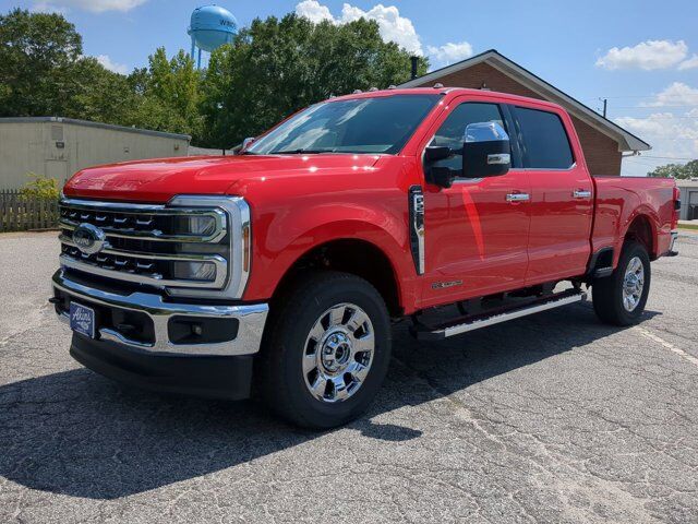2025 Ford Super Duty F-250 SRW LARIAT Appleton WI