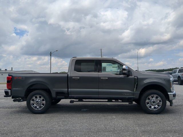 2025 Ford Super Duty F-250 SRW LARIAT Appleton WI