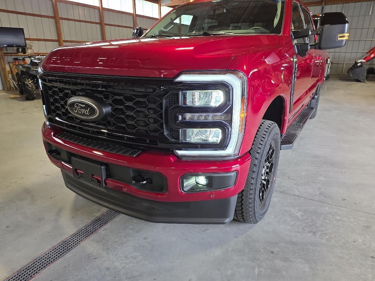 2025 Ford Super Duty F-250 SRW LARIAT Sand Lake NY