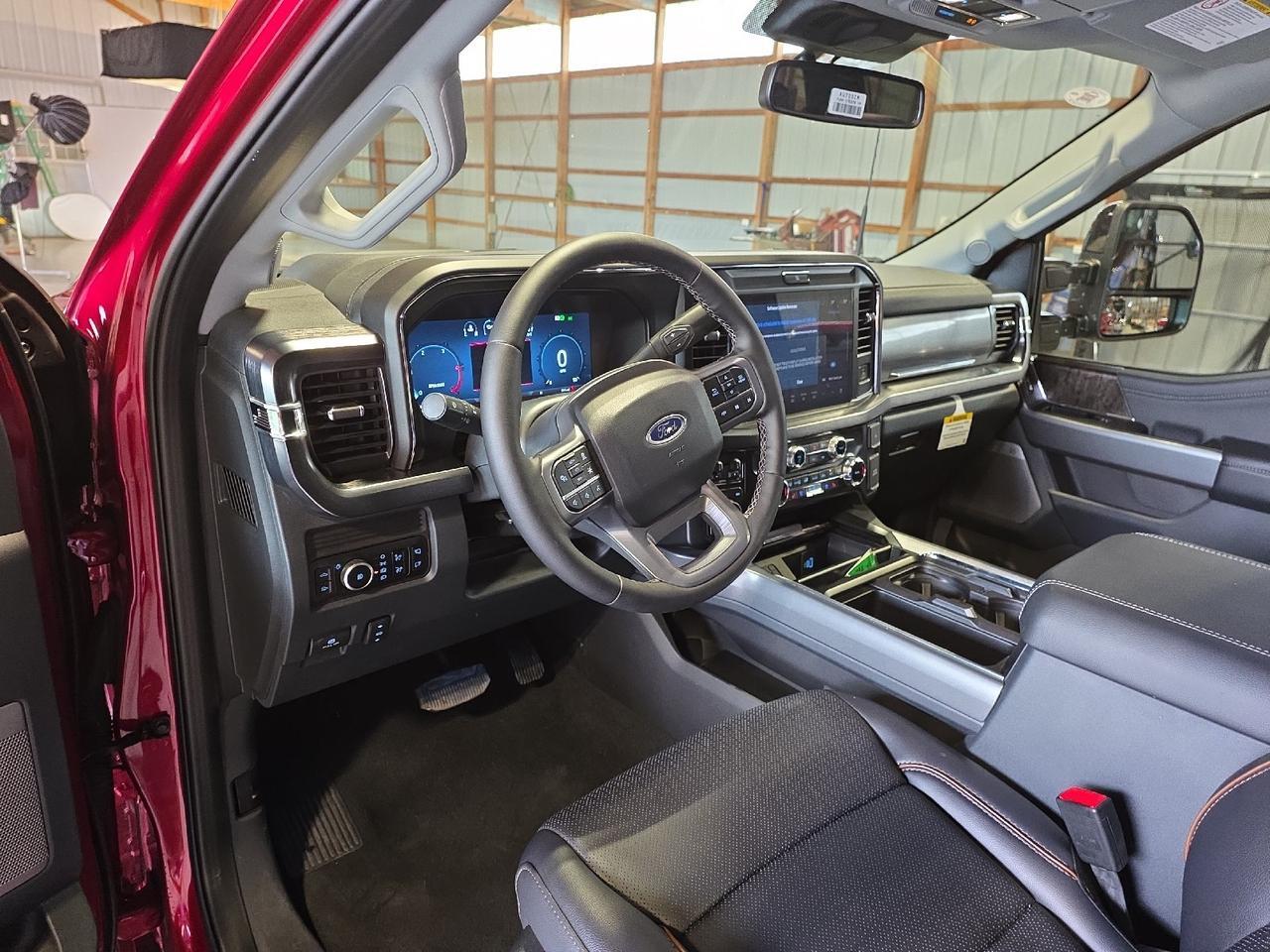 2025 Ford Super Duty F-250 SRW LARIAT Sand Lake NY
