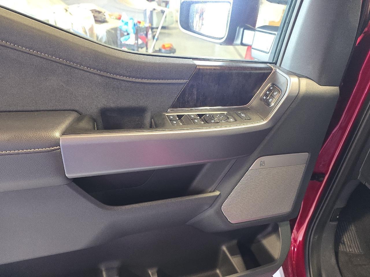 2025 Ford Super Duty F-250 SRW LARIAT Sand Lake NY