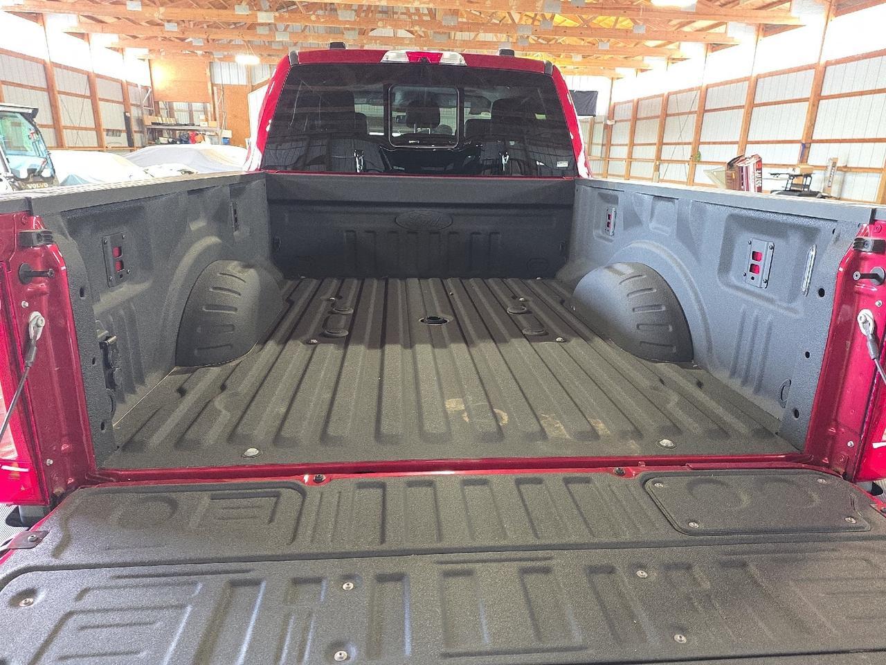 2025 Ford Super Duty F-250 SRW LARIAT Sand Lake NY