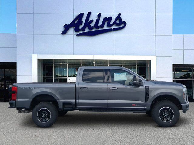 2025 Ford Super Duty F-250 SRW LARIAT