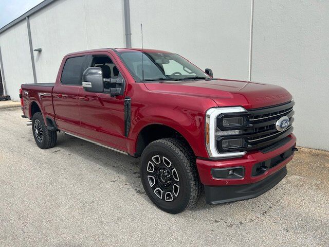 2025 Ford Super Duty F-250 SRW Platinum