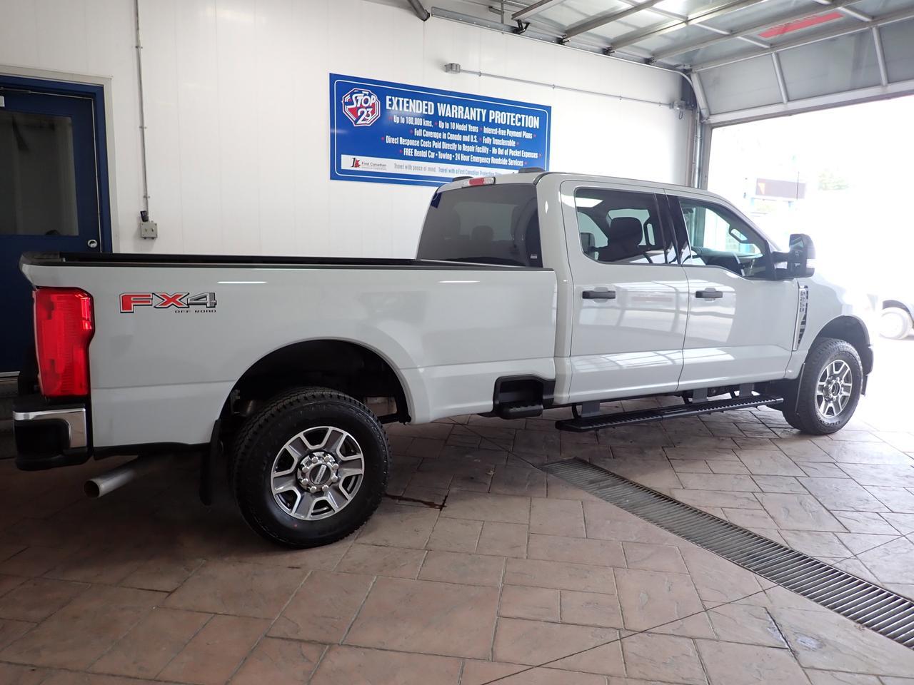 2025 Ford Super Duty F-250 SRW XLT CREW CAB 4WD 8' BOX Listowel ON