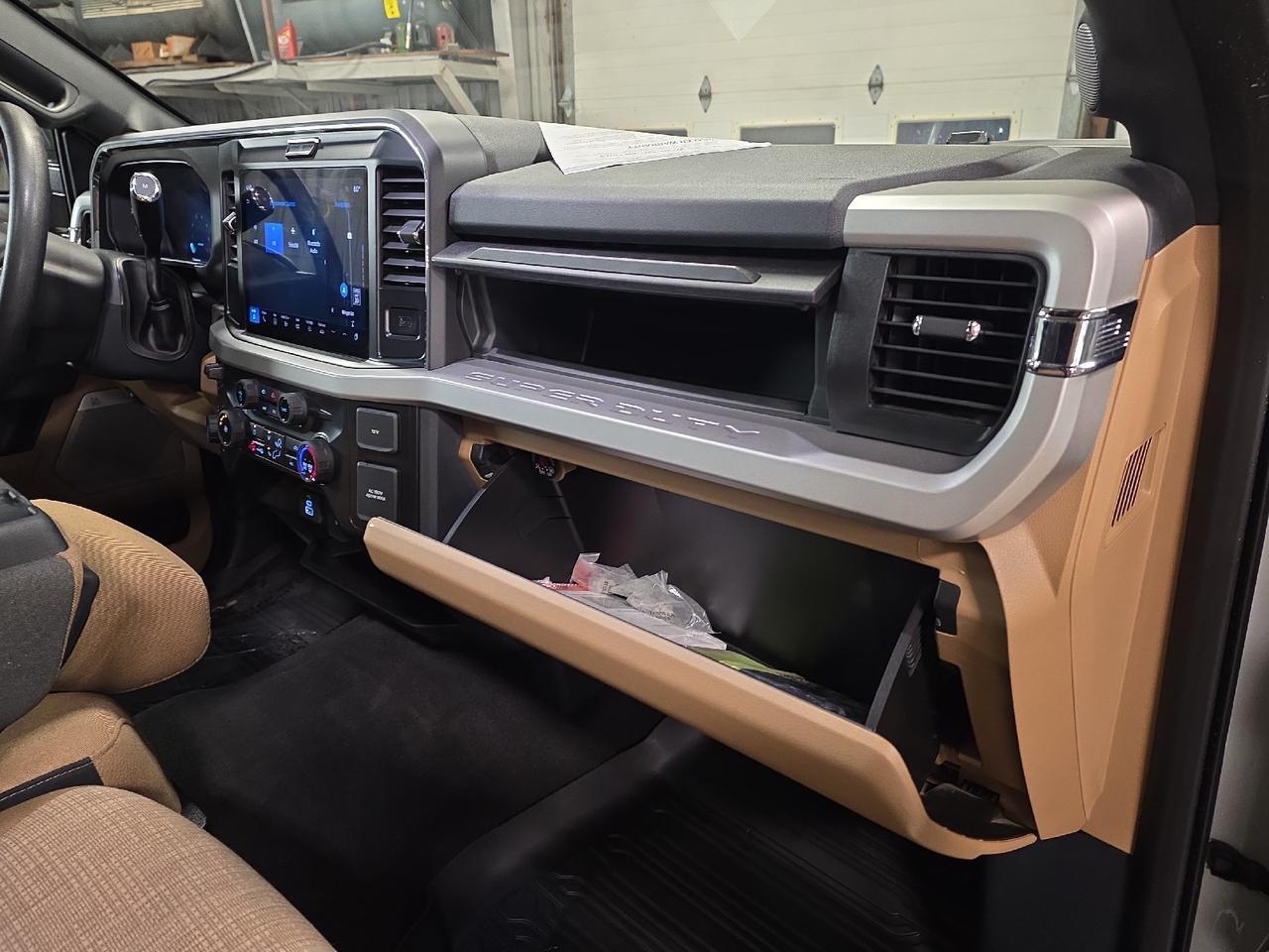 2025 Ford Super Duty F-250 SRW XLT Sand Lake NY