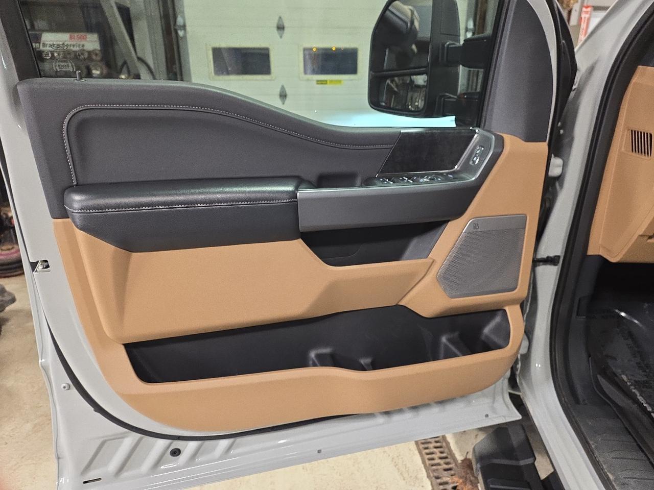 2025 Ford Super Duty F-250 SRW XLT Sand Lake NY