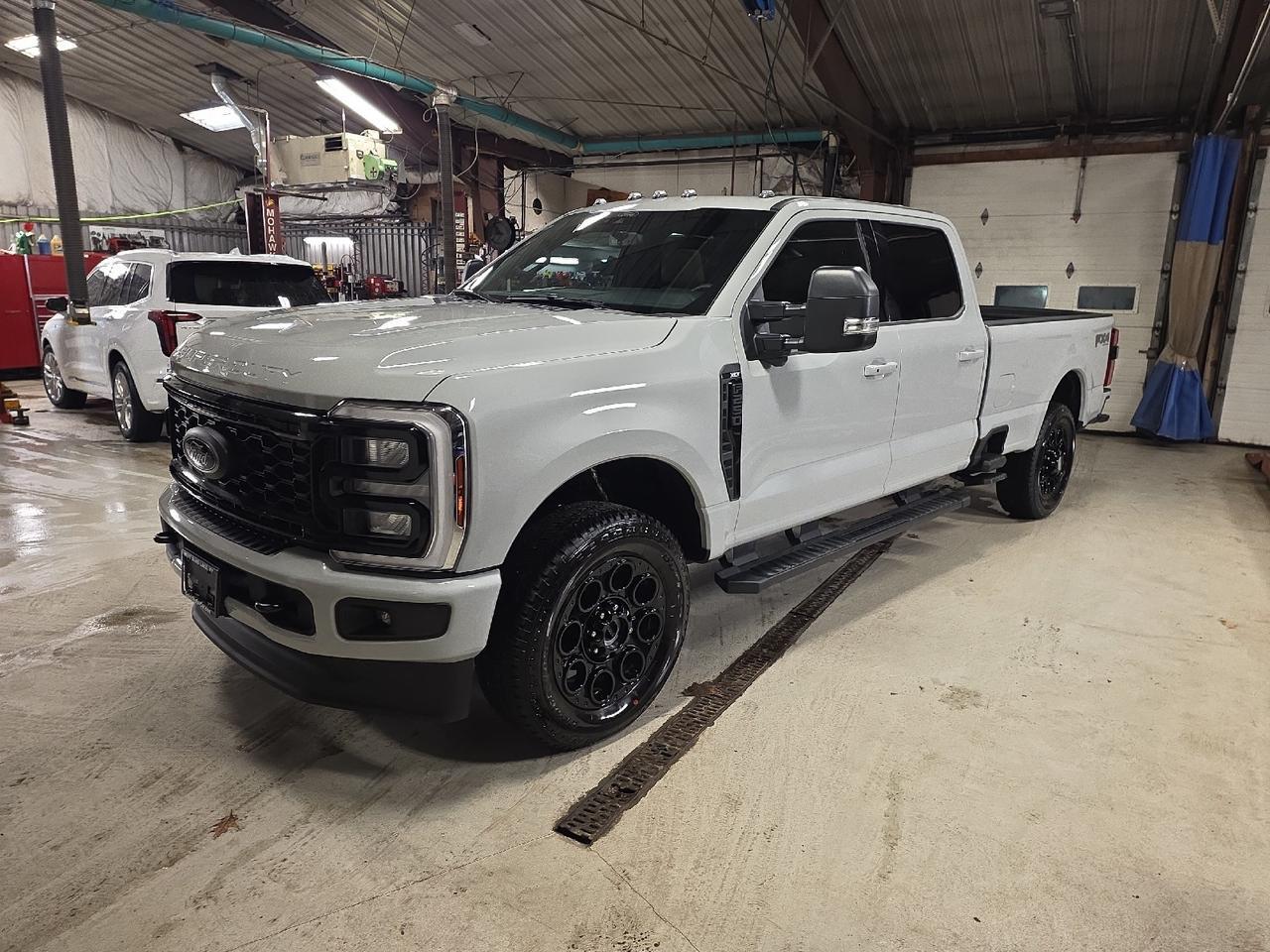 2025 Ford Super Duty F-250 SRW XLT
