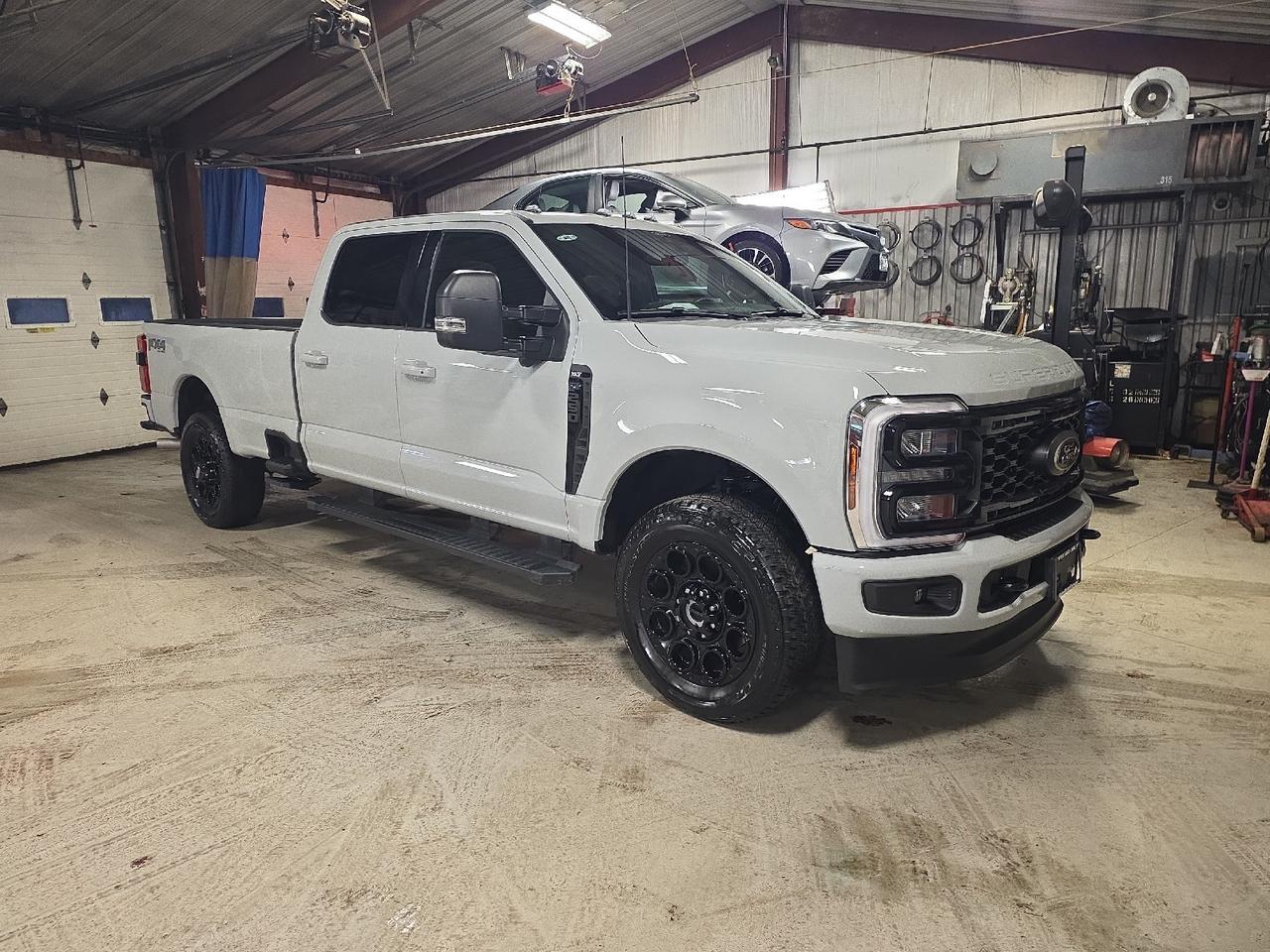 2025 Ford Super Duty F-250 SRW XLT Sand Lake NY