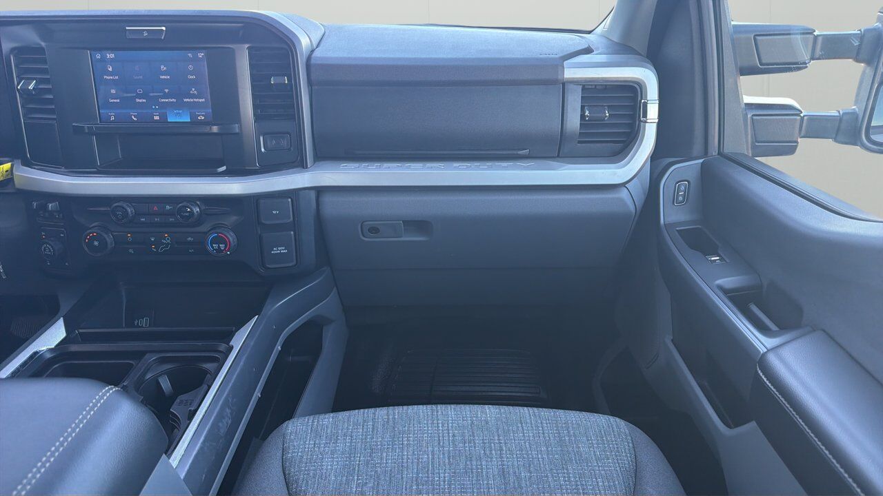 2025 Ford Super Duty F-250 SRW XLT Sherwood Park AB