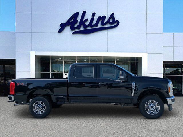 2025 Ford Super Duty F-250 SRW XLT