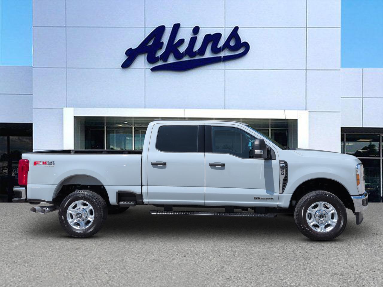 2025 Ford Super Duty F-250 SRW XLT