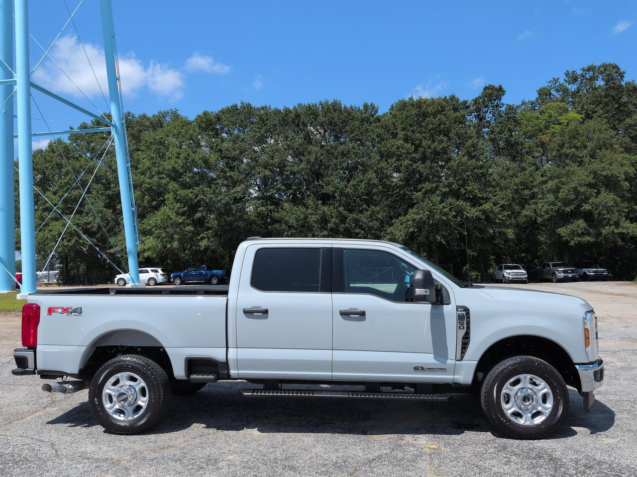 2025 Ford Super Duty F-250 SRW XLT