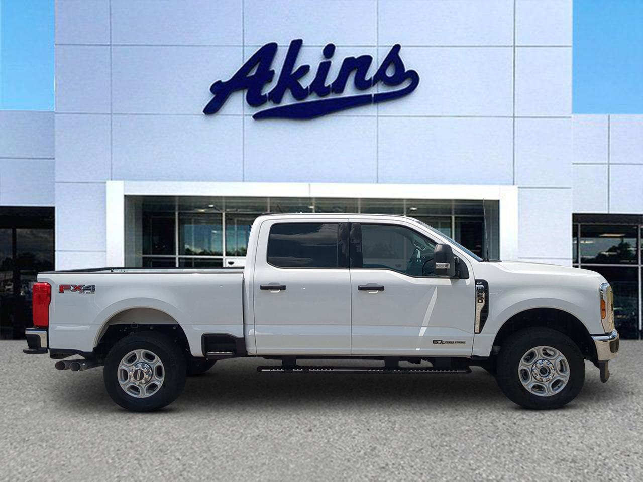 2025 Ford Super Duty F-250 SRW XLT