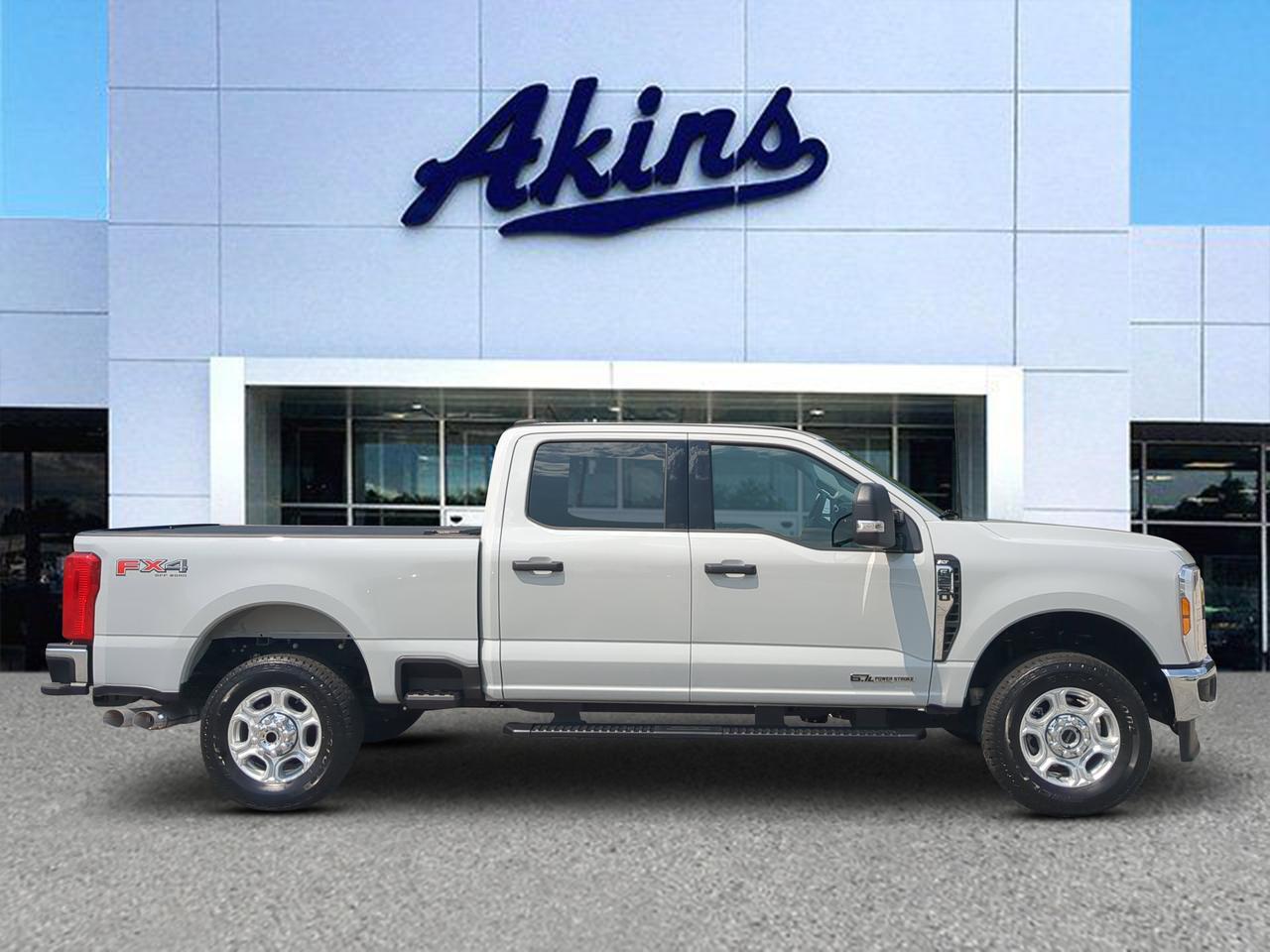 2025 Ford Super Duty F-250 SRW XLT