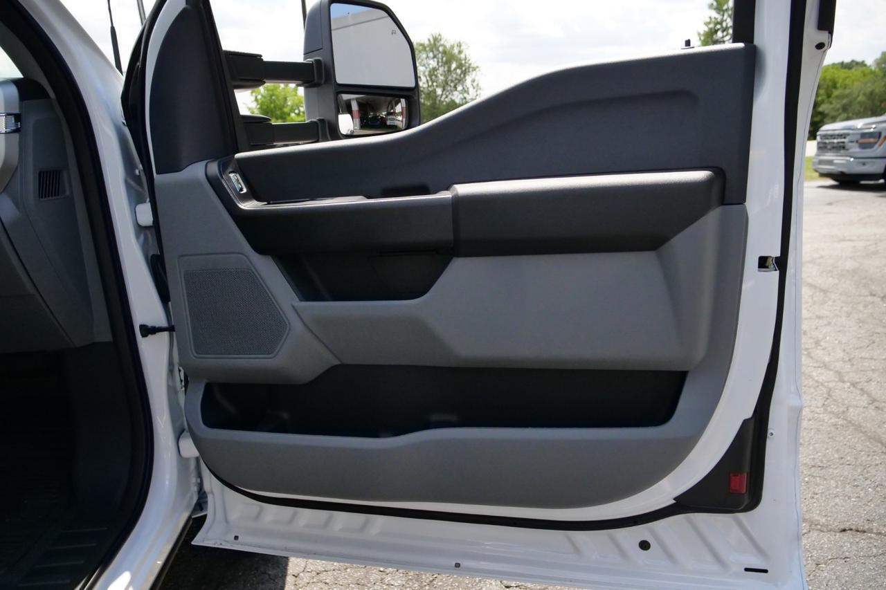 2025 Ford Super Duty F-250 XL / Knapheide Steel Service Body / HO V8 Diesel! High Point NC