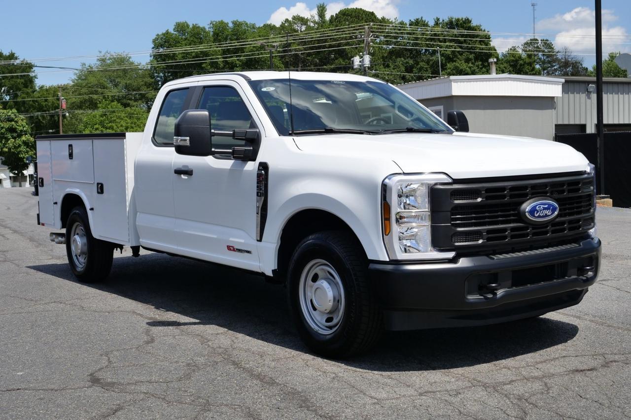 2025 Ford Super Duty F-250 XL / Knapheide Steel Service Body / HO V8 Diesel! High Point NC