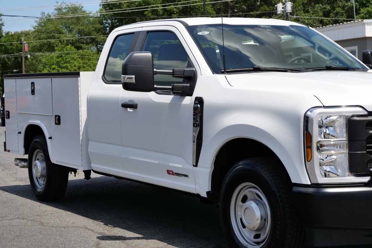 2025 Ford Super Duty F-250 XL / Knapheide Steel Service Body / HO V8 Diesel! High Point NC