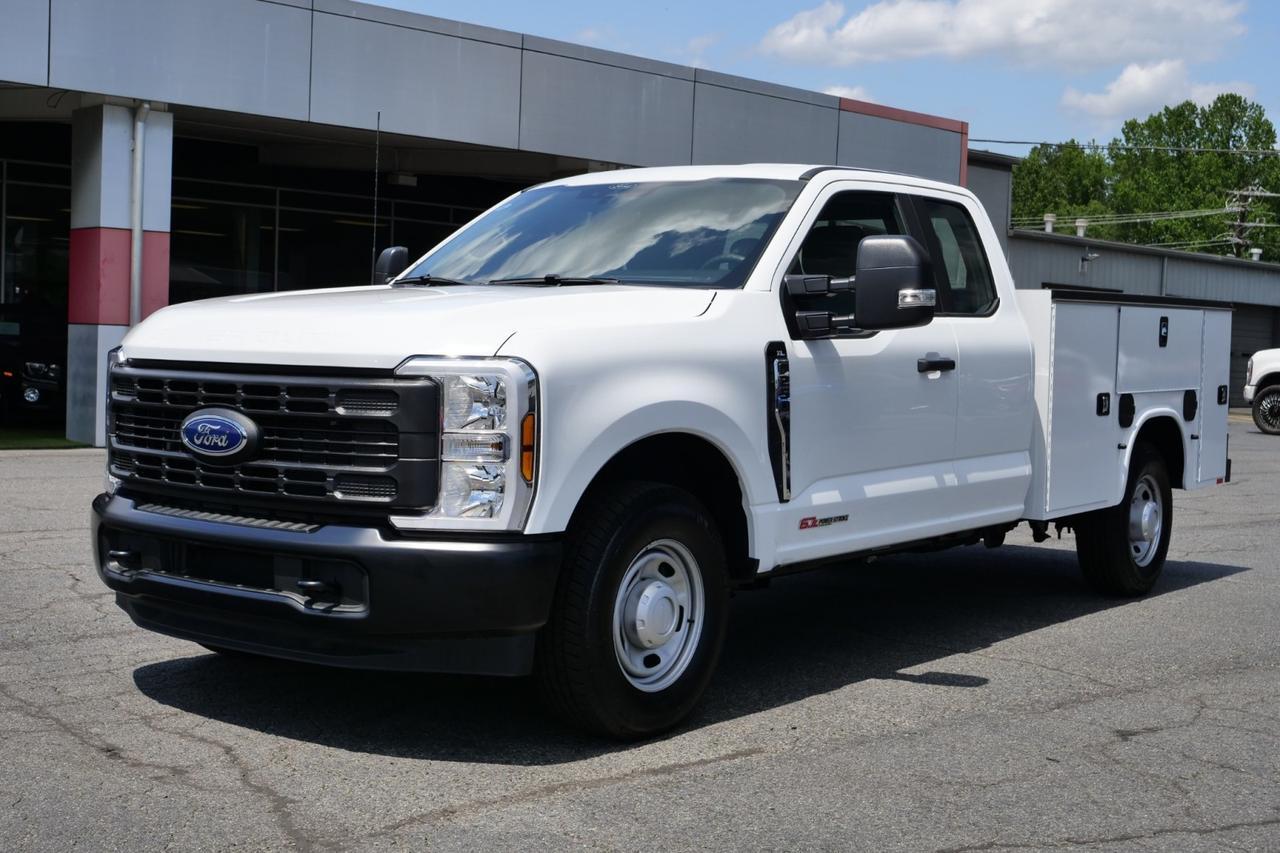 2025 Ford Super Duty F-250 XL / Knapheide Steel Service Body / HO V8 Diesel! High Point NC
