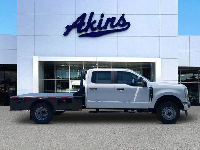 2025 Ford Super Duty F-350 DRW Flat Bed Winder GA