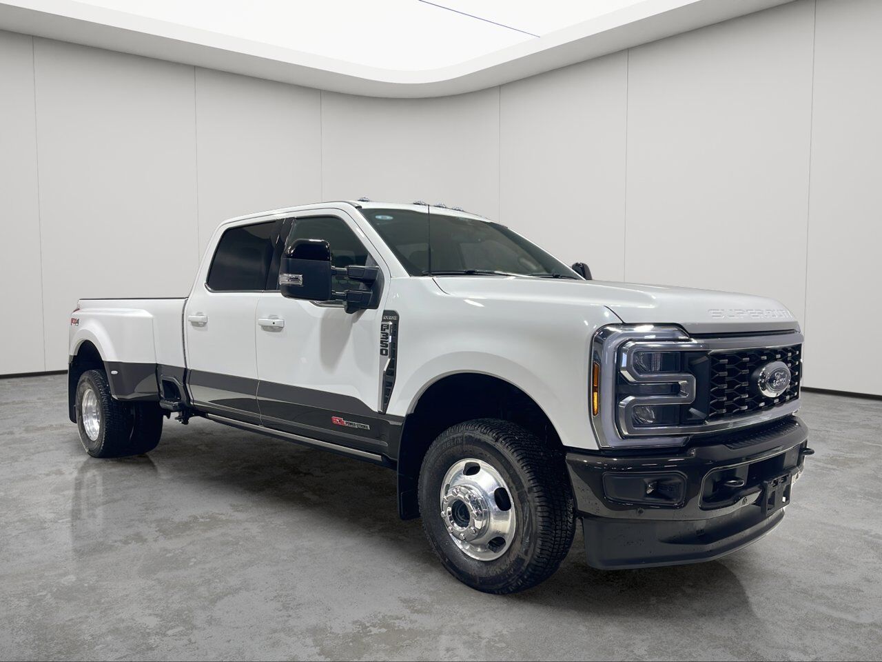 2025 Ford Super Duty F-350 DRW King Ranch Sherwood Park AB