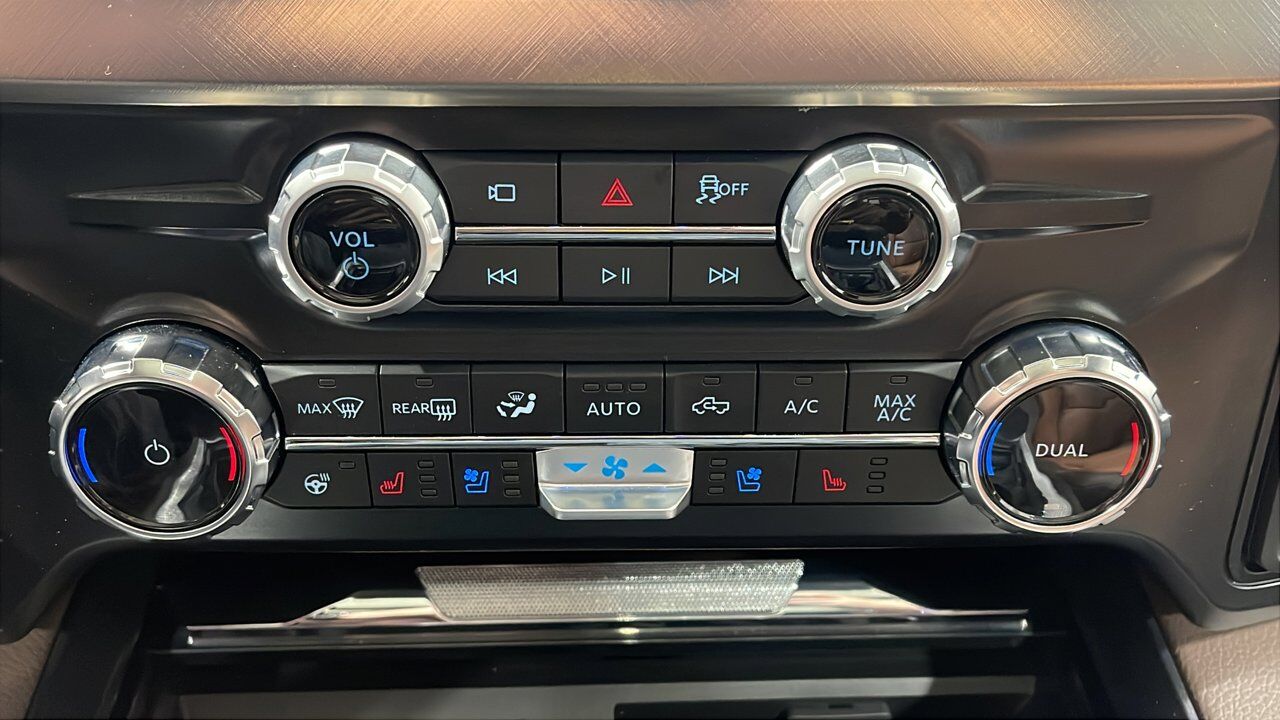 2025 Ford Super Duty F-350 DRW King Ranch Sherwood Park AB