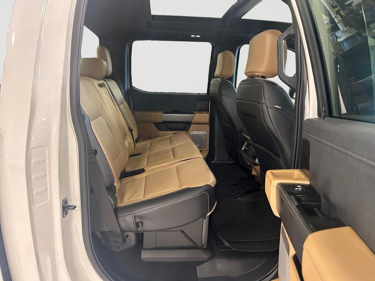 2025 Ford Super Duty F-350 DRW LARIAT New Braunfels TX