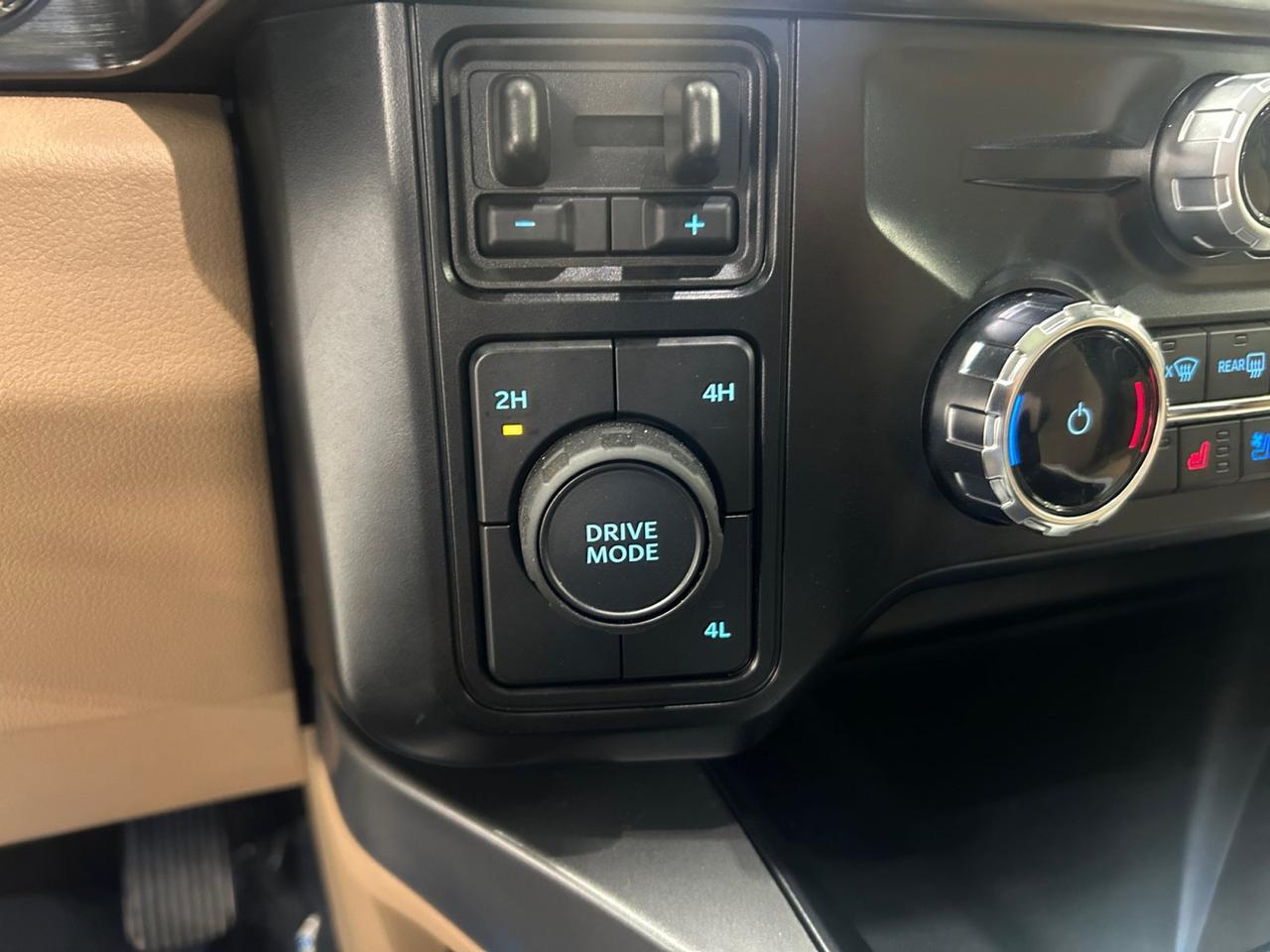 2025 Ford Super Duty F-350 DRW LARIAT New Braunfels TX
