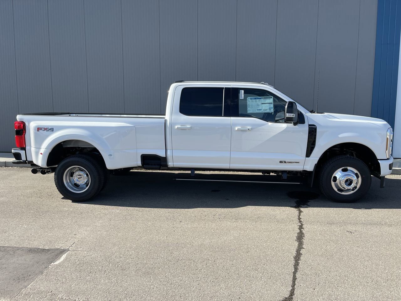 2025 Ford Super Duty F-350 DRW Platinum Sherwood Park AB