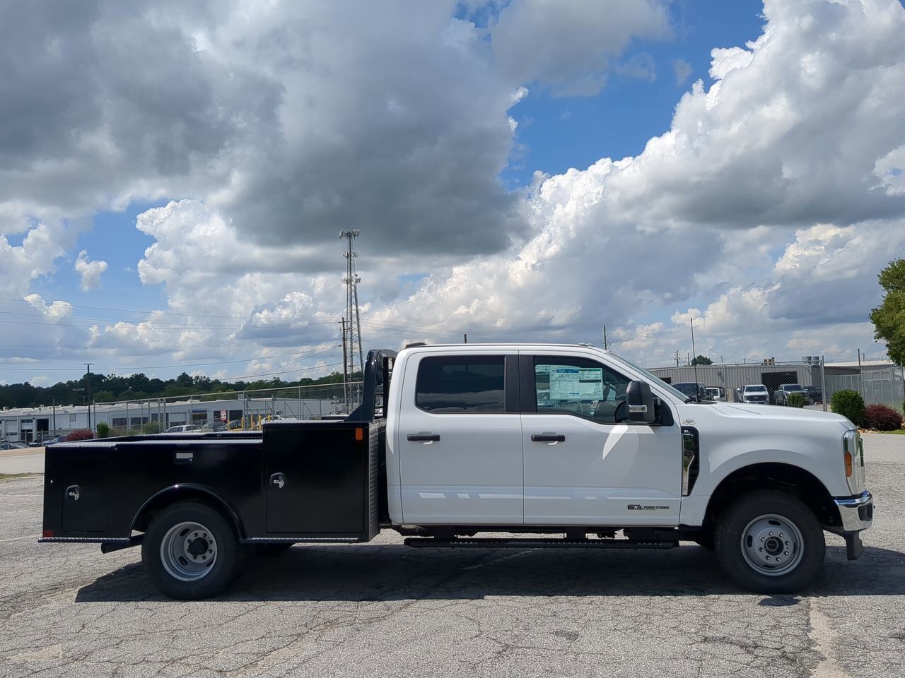 2025 Ford Super Duty F-350 DRW Service Body Winder GA