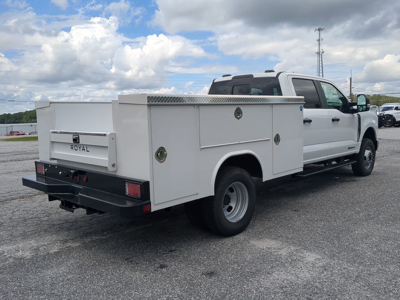 2025 Ford Super Duty F-350 DRW Service Body Winder GA