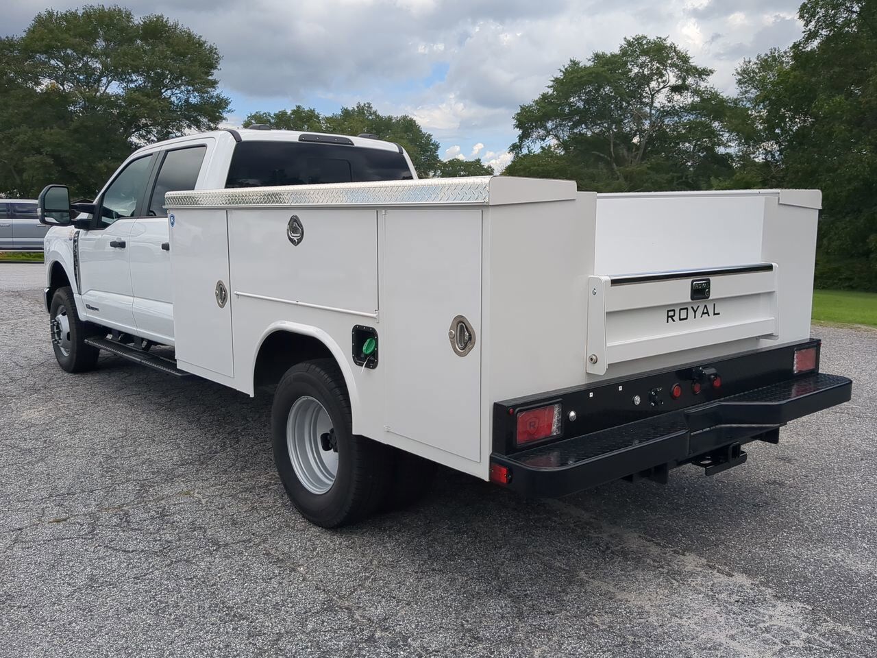 2025 Ford Super Duty F-350 DRW Service Body Winder GA