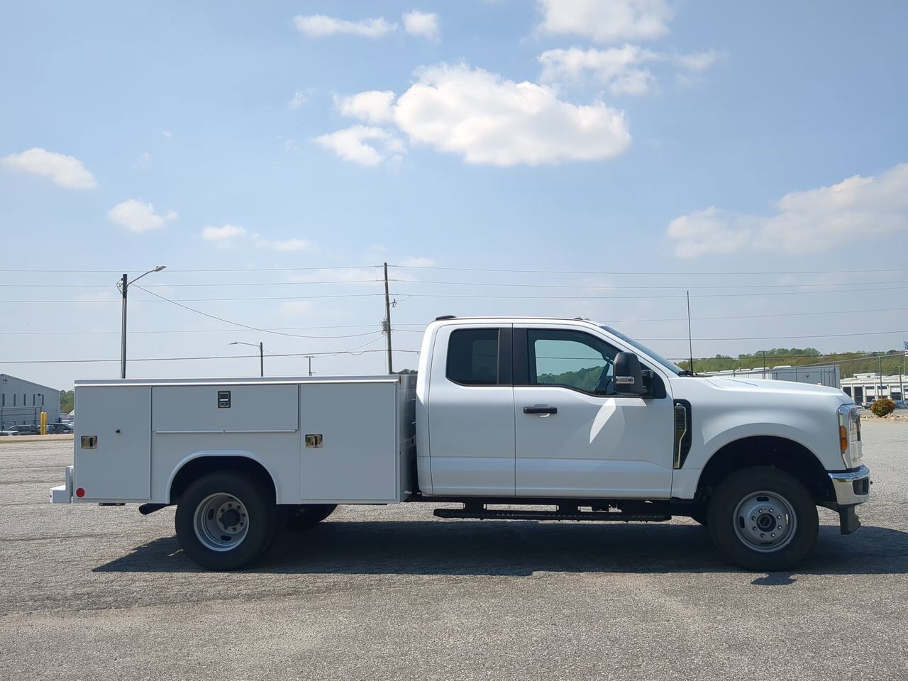2025 Ford Super Duty F-350 DRW Service Body Winder GA