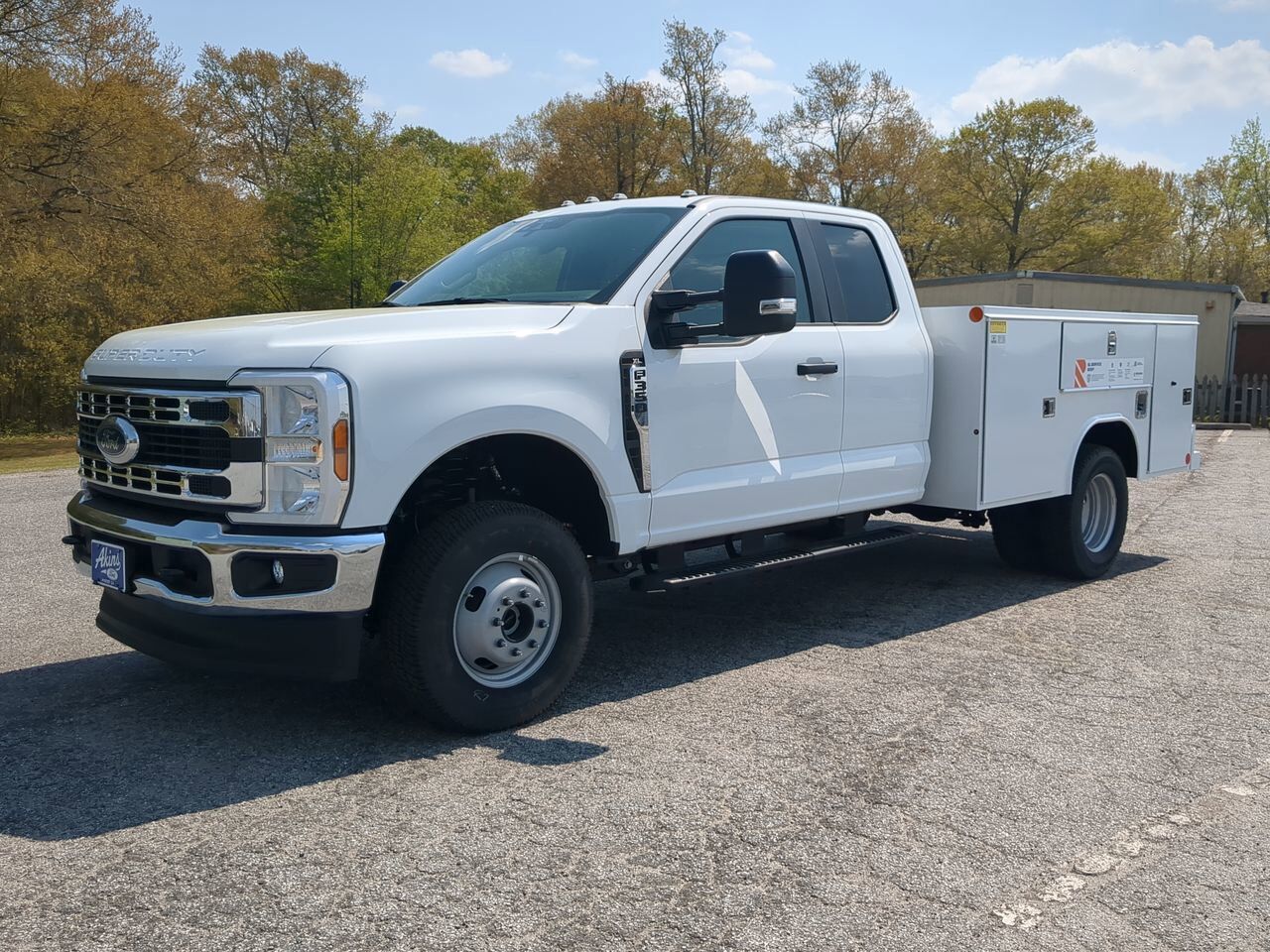 2025 Ford Super Duty F-350 DRW Service Body Winder GA