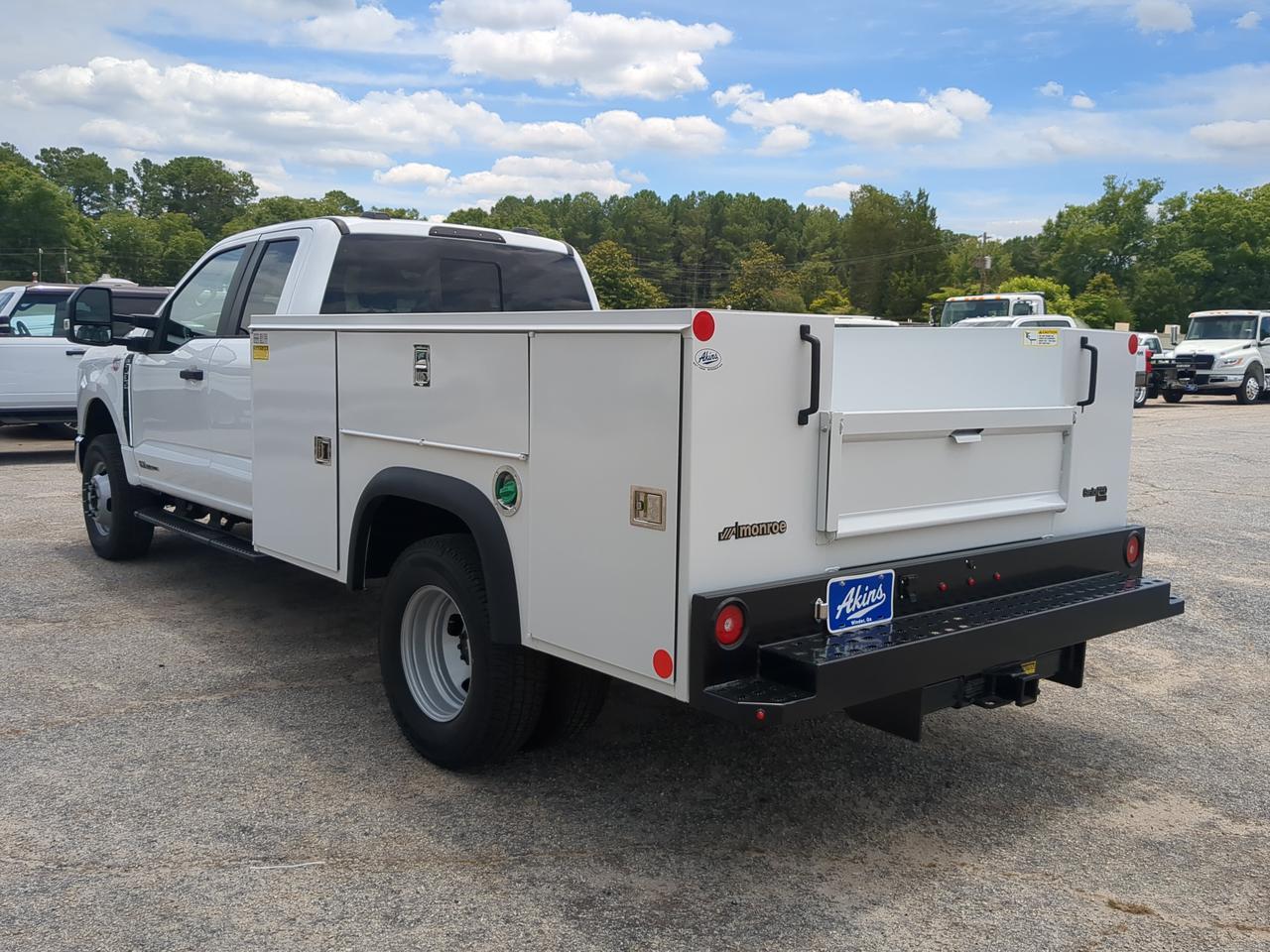 2025 Ford Super Duty F-350 DRW Service Body Winder GA