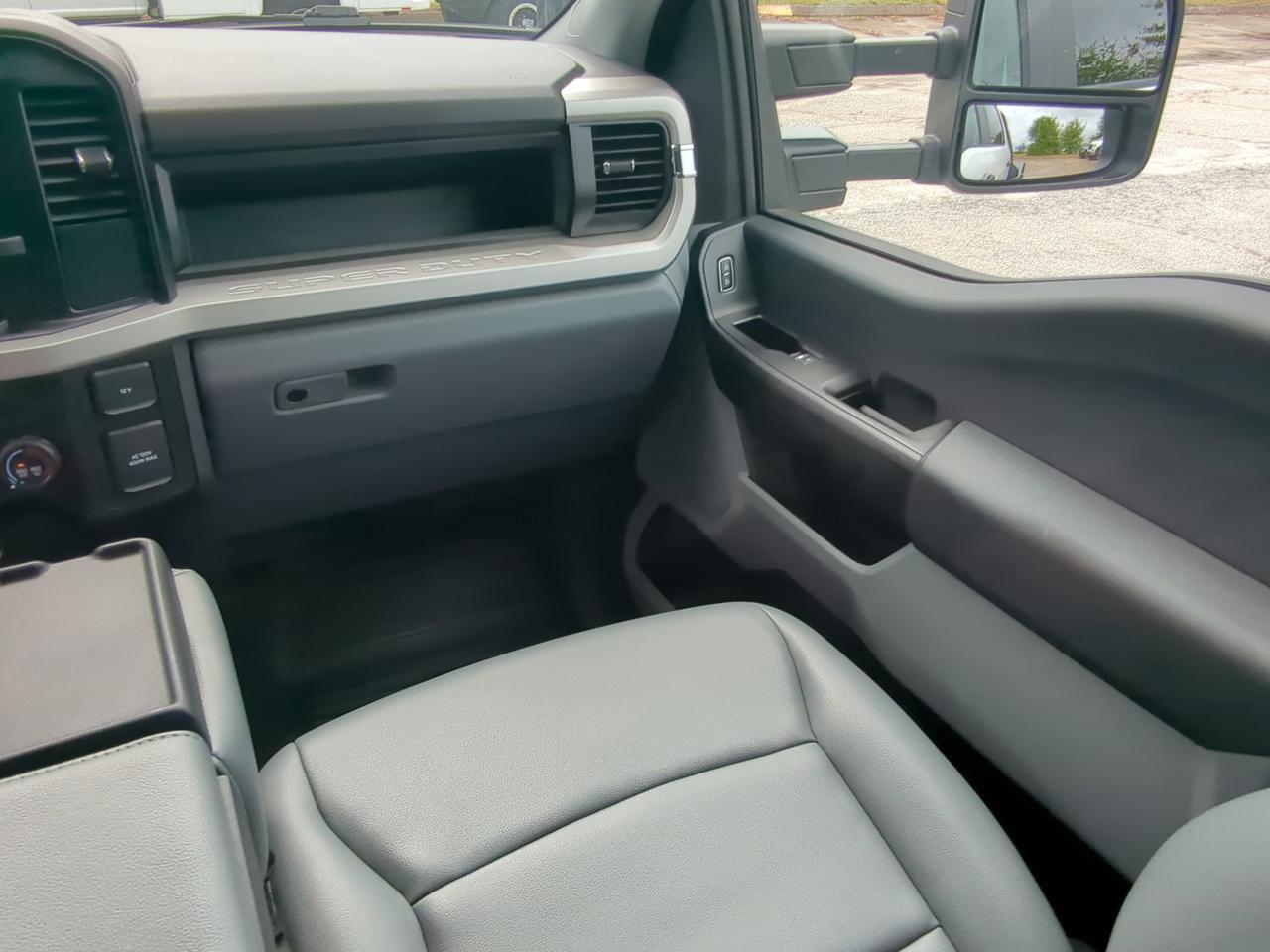 2025 Ford Super Duty F-350 DRW XL Appleton WI